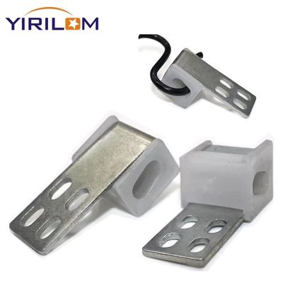 Kẹp lò xo bọc nhựa một nửa 4 lỗ mạ kẽm để cố định đồ nội thất sofa