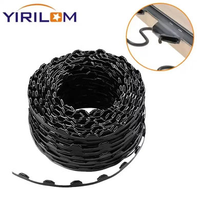 Clip nhựa trên cuộn được sử dụng để cố định các lò xo Zigzag vào bên trong gỗ tránh bất kỳ sự uốn lượn của tấm thảm