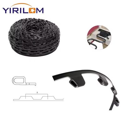 200m Roll Length Sofa Plastic Fixing Clip Strip với vật liệu nylon và PP cho khoảng cách nút 10cm, 12cm, 15cm