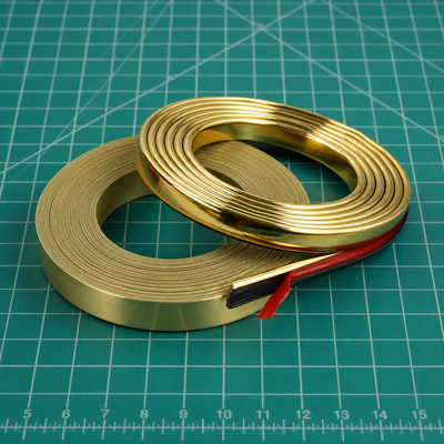 Giá tốt Gold PVC Edge Banding Strip với Matte Metallic Finish 13mm Width 2.8mm Height for Furniture Edge Trim trực tuyến